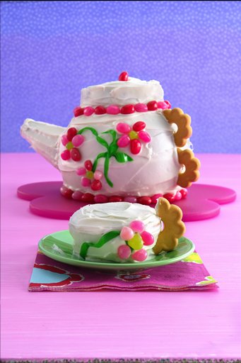 Teapot Cake