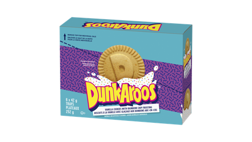 dunkaroos-vanilla-cookies-with-rainbow-chip-frosting-800x450