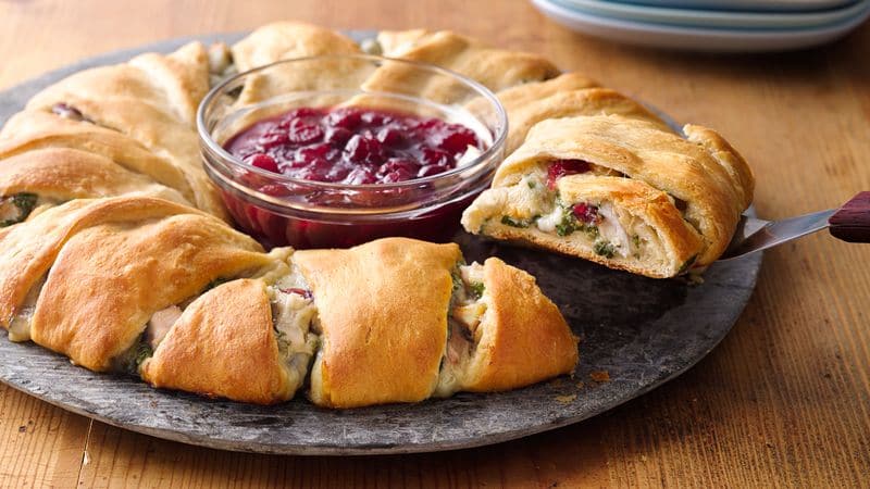 Cranberry Turkey Crescent Ring_16x9