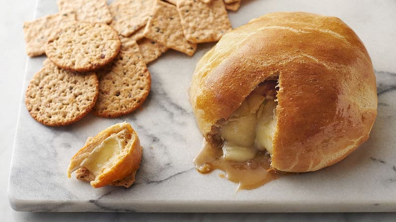 Crescent-Wrapped Baked Apple Brie_16x9