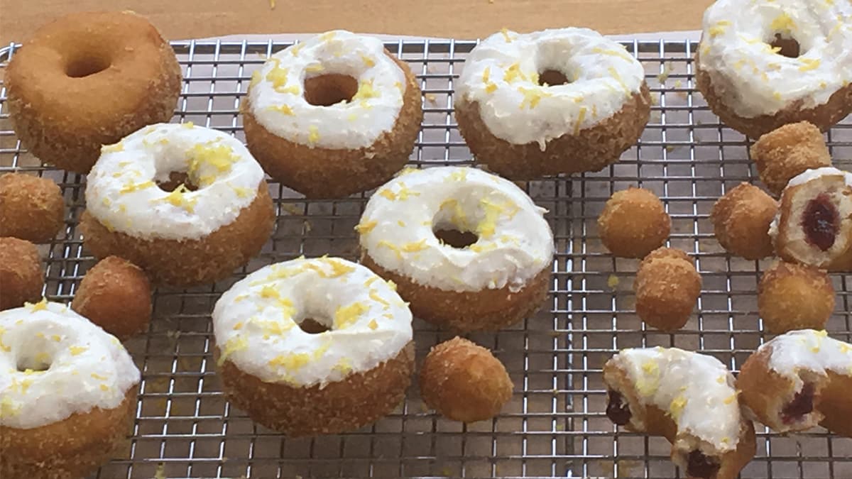 Lemon and Raspberry Cronuts