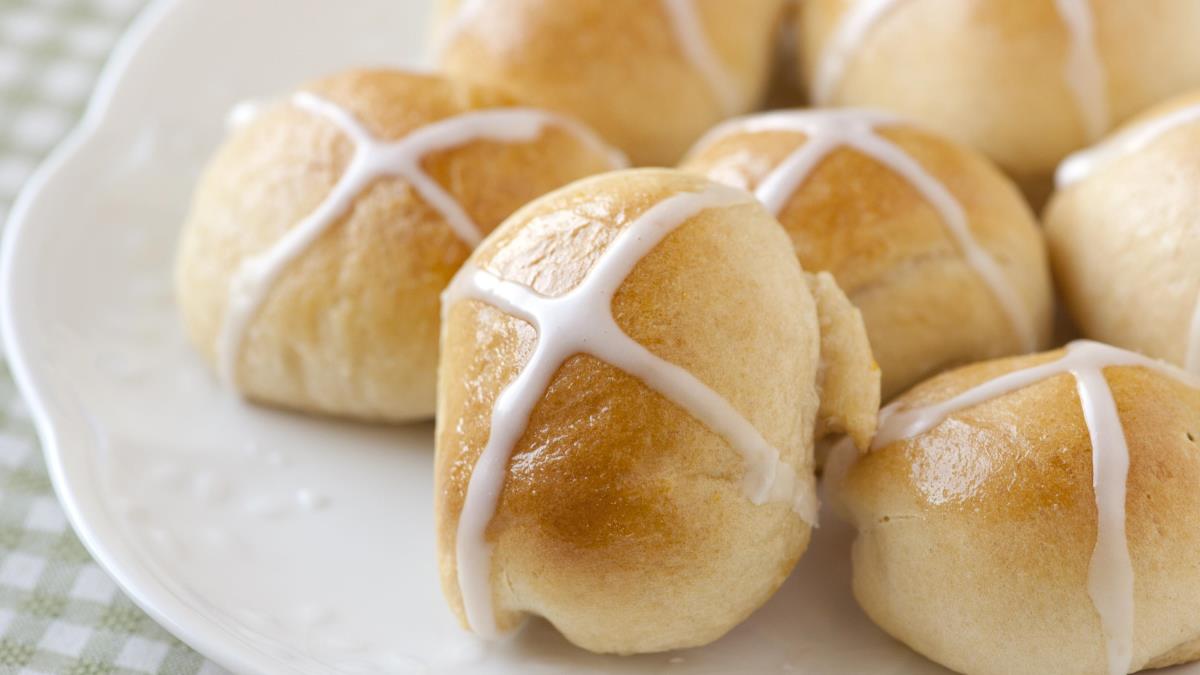 Crescent Hot Cross Buns