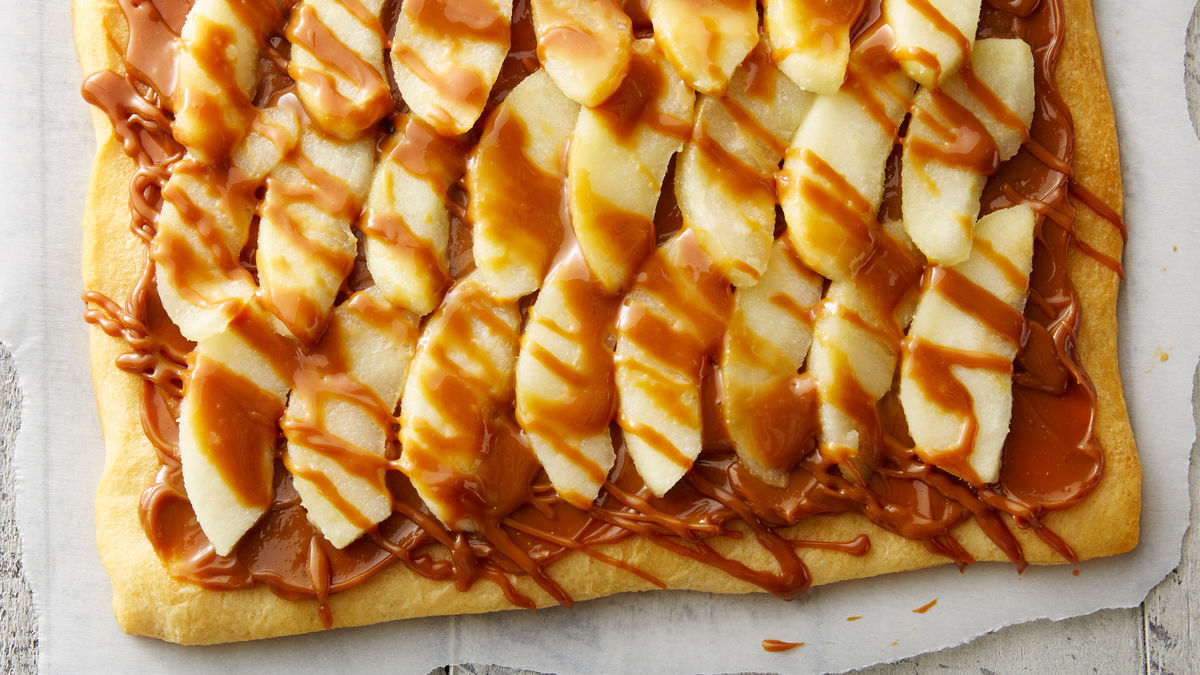 Easy Caramel Apple Tart_16x9