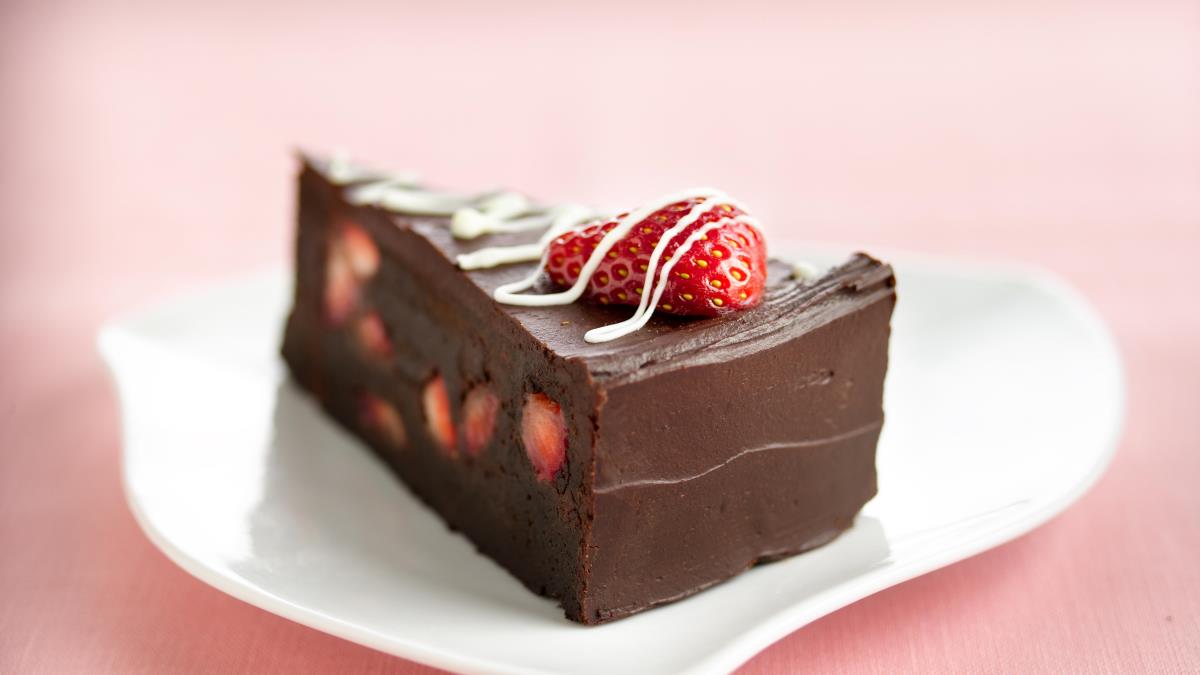 Fudge Lover's Strawberry Truffle Cake