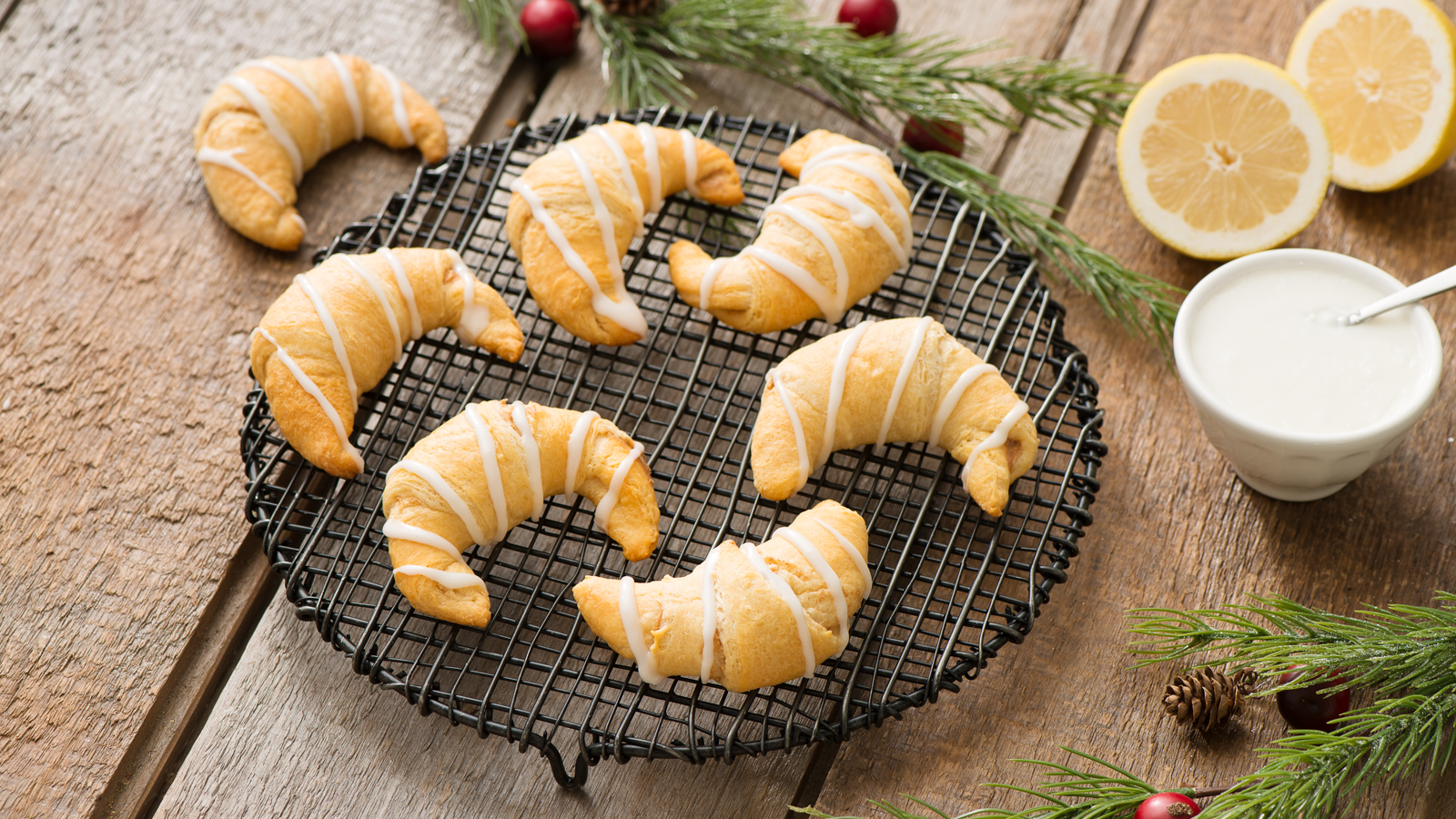 Gingerbread Crescents