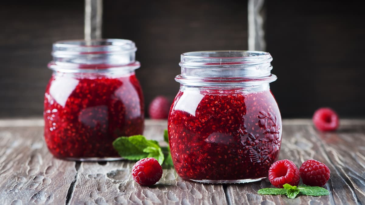 Confiture de framboises de style surgelée