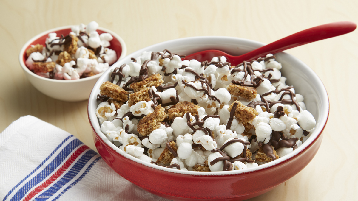 S’mores Popcorn Snack Mix