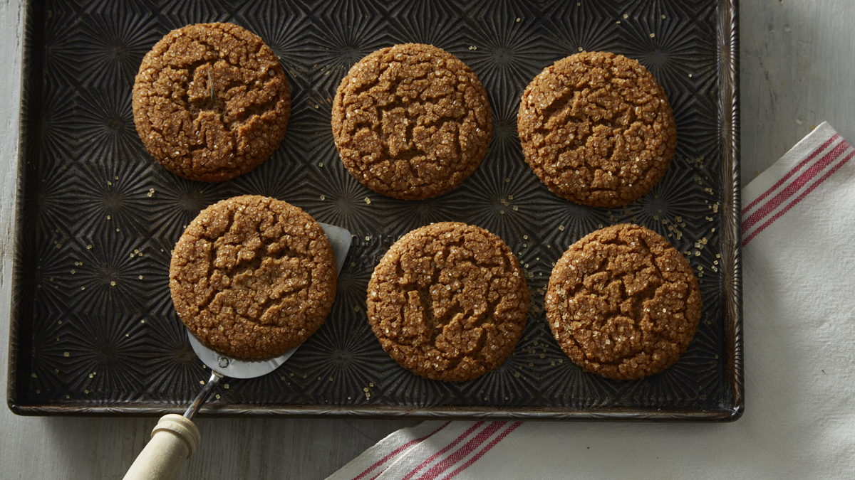 Soft Molasses Cookies