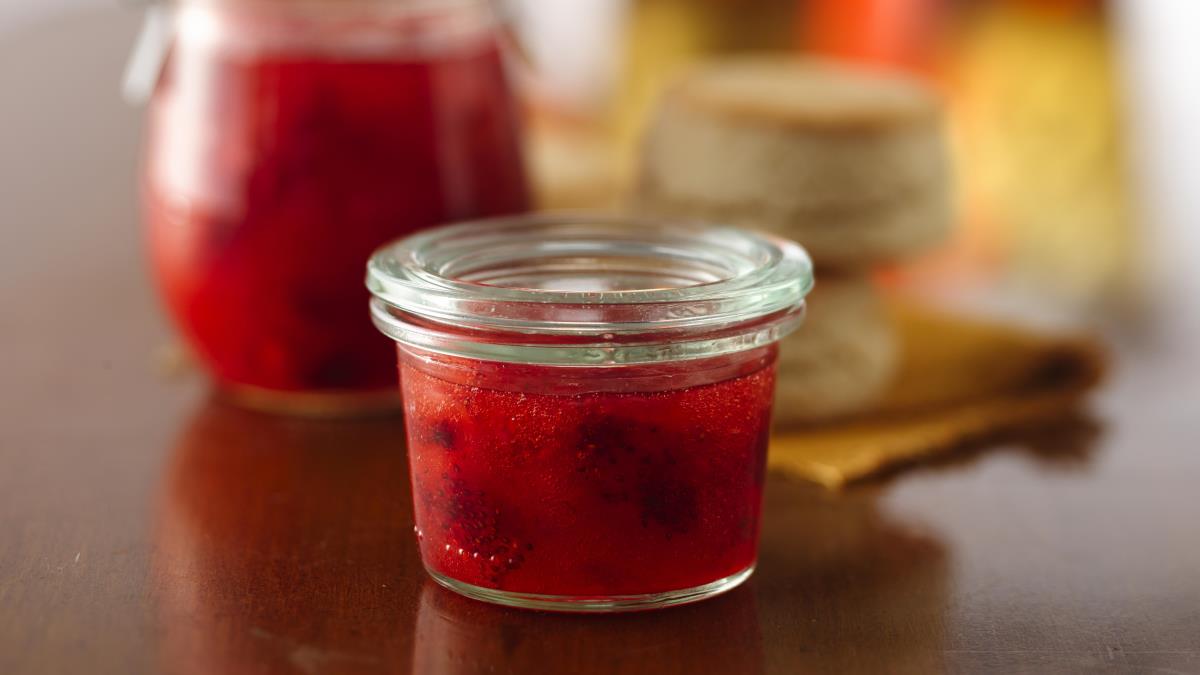 Confiture de fraises (de style surgelée)