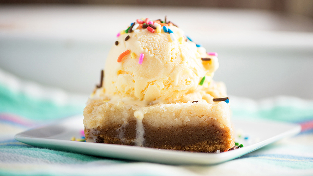 Sugar Cookie Butter Dump Cake