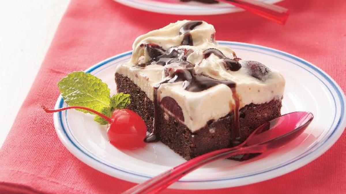 Brownie-Cherry-Ice Cream Dessert