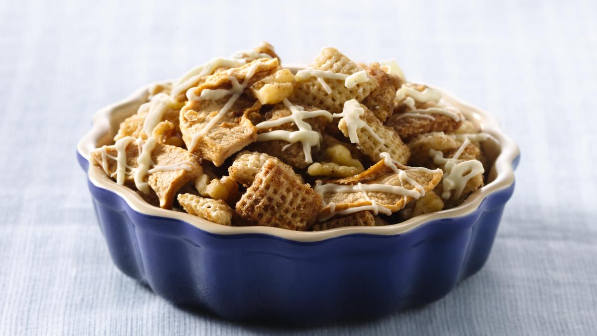 Chex* Apple Pie Snack Mix