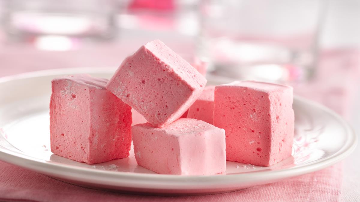 Dazzling Raspberry Marshmallows