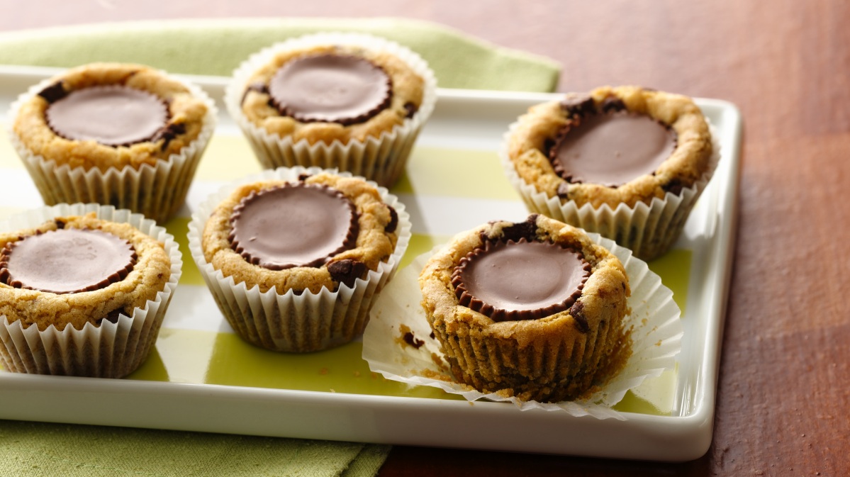 Petits gâteaux aux grains de chocolat et aux moules au beurre d'arachide sans gluten