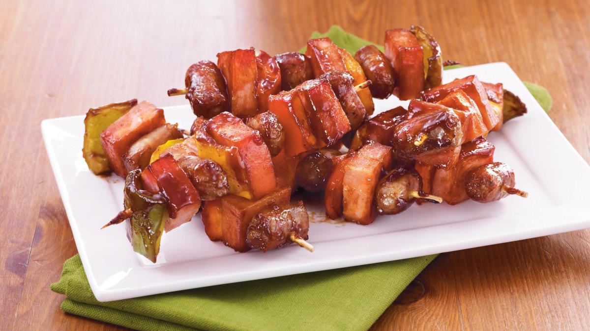 Meat 'n Pepper Breakfast Kabobs