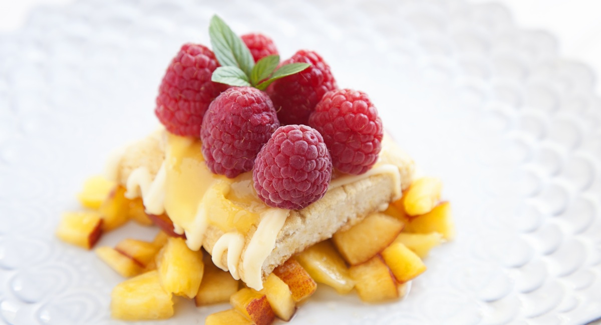 Peach Melba Lemon Bar