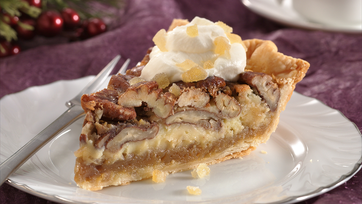 Pecan Pie Ginger Cheesecake