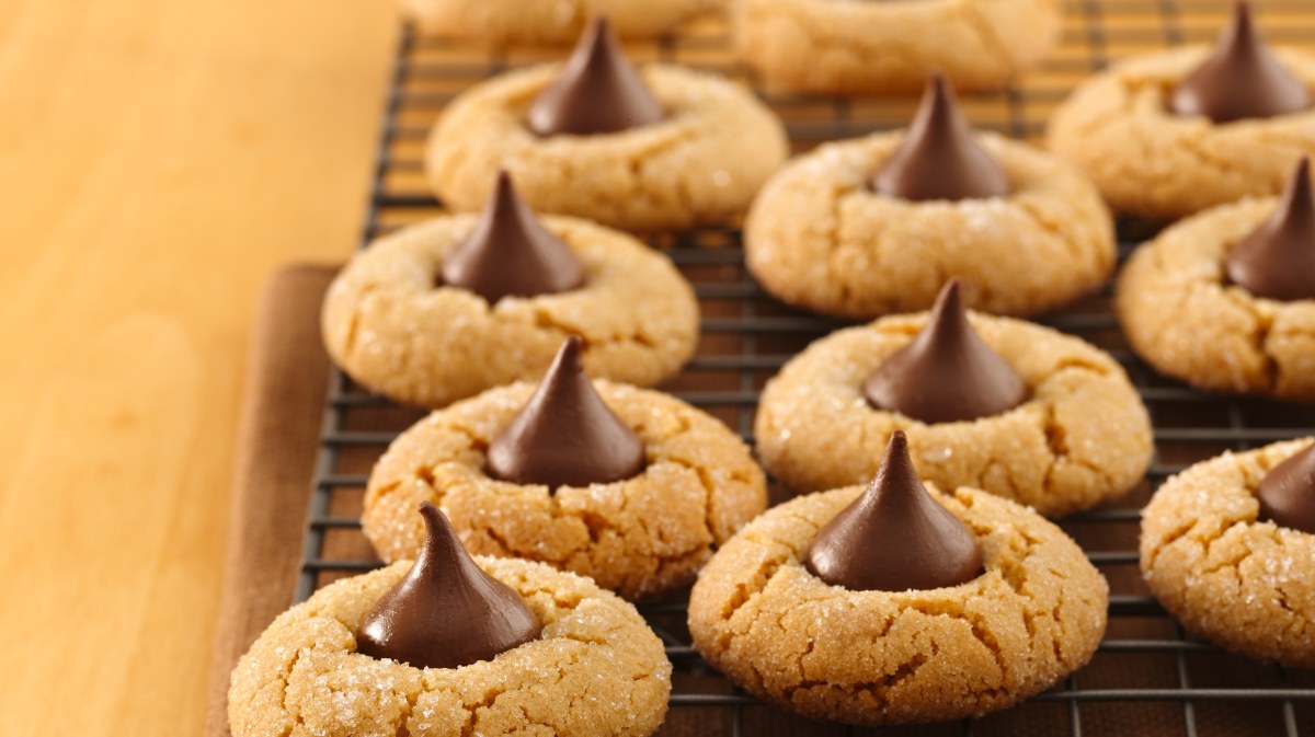 Quick Gingerbread Blossoms