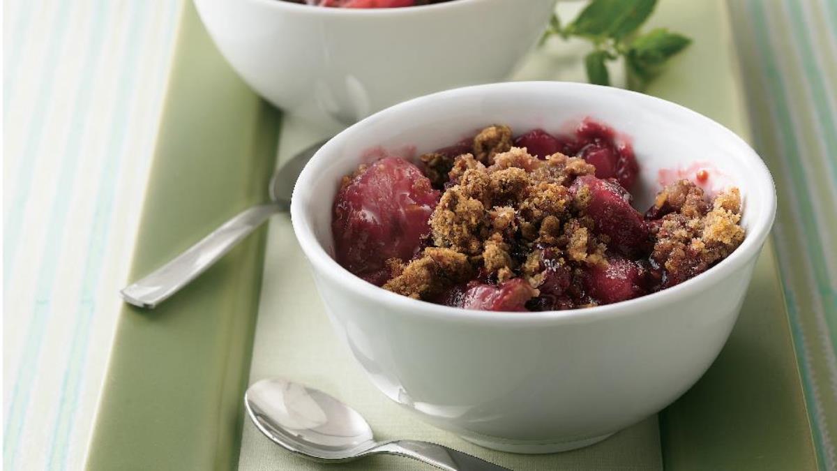 Croquant granola aux framboises et aux pommes