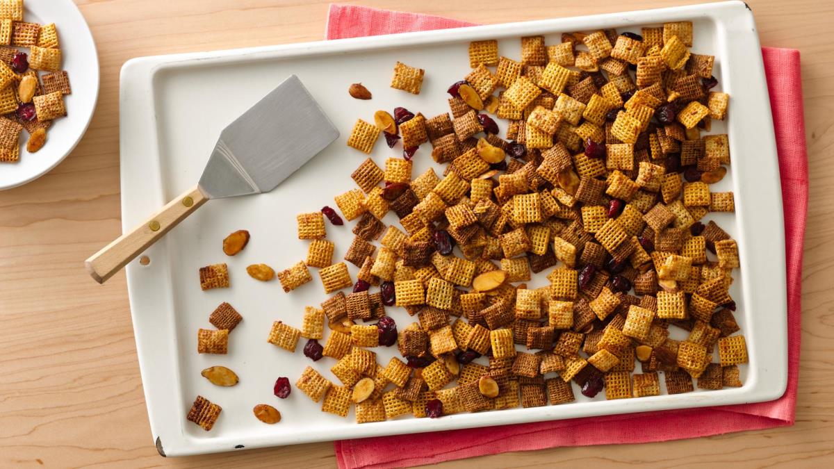 Cranberry-Orange Chex* Mix