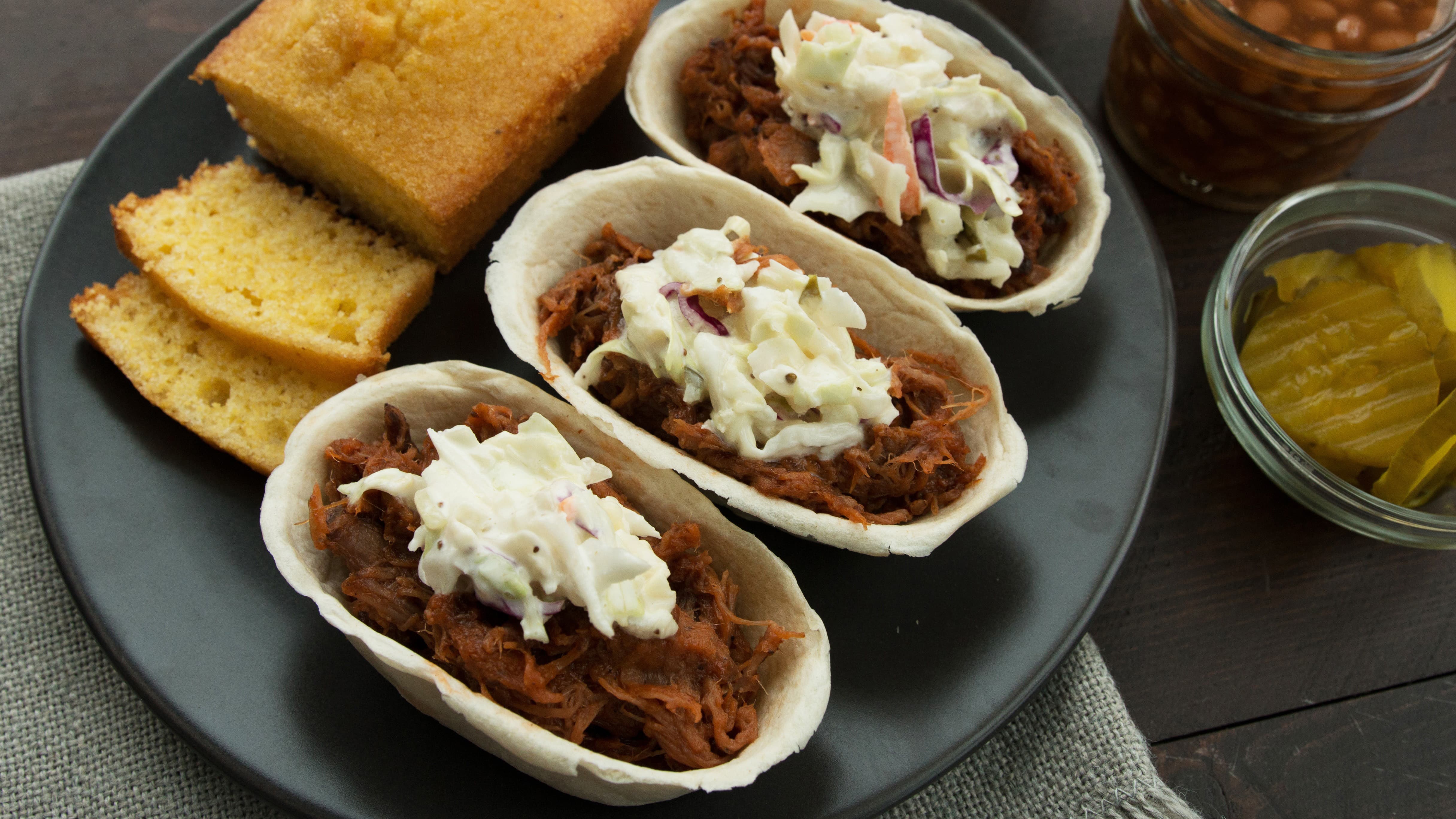 Memphis-Style Pulled Pork Mini Taco Bowls