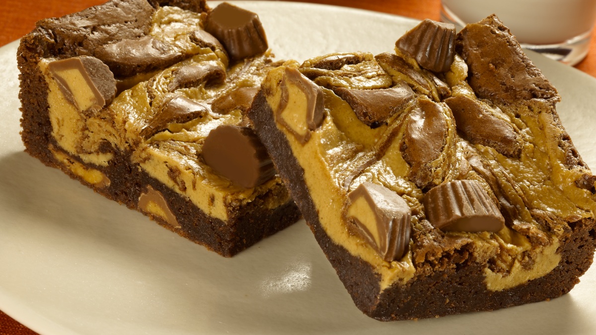 REESE® Peanut Butter Cup Sprinkled Brownies