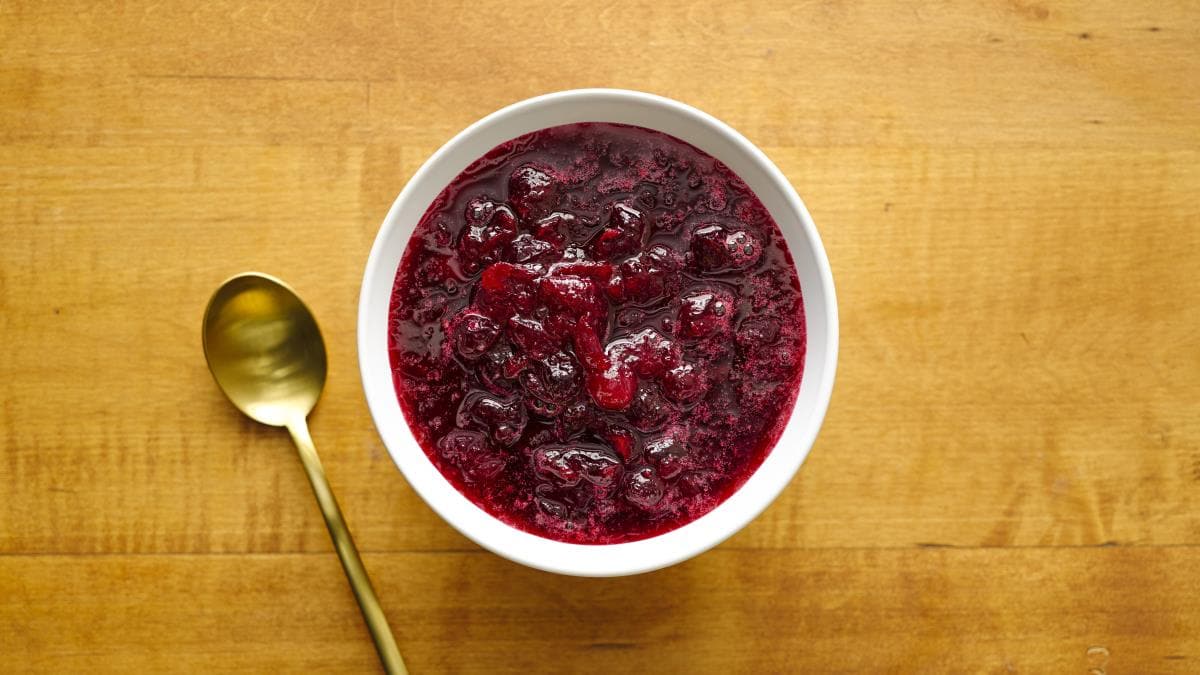 Simple Cranberry Sauce Recipe - LifeMadeDelicious.ca