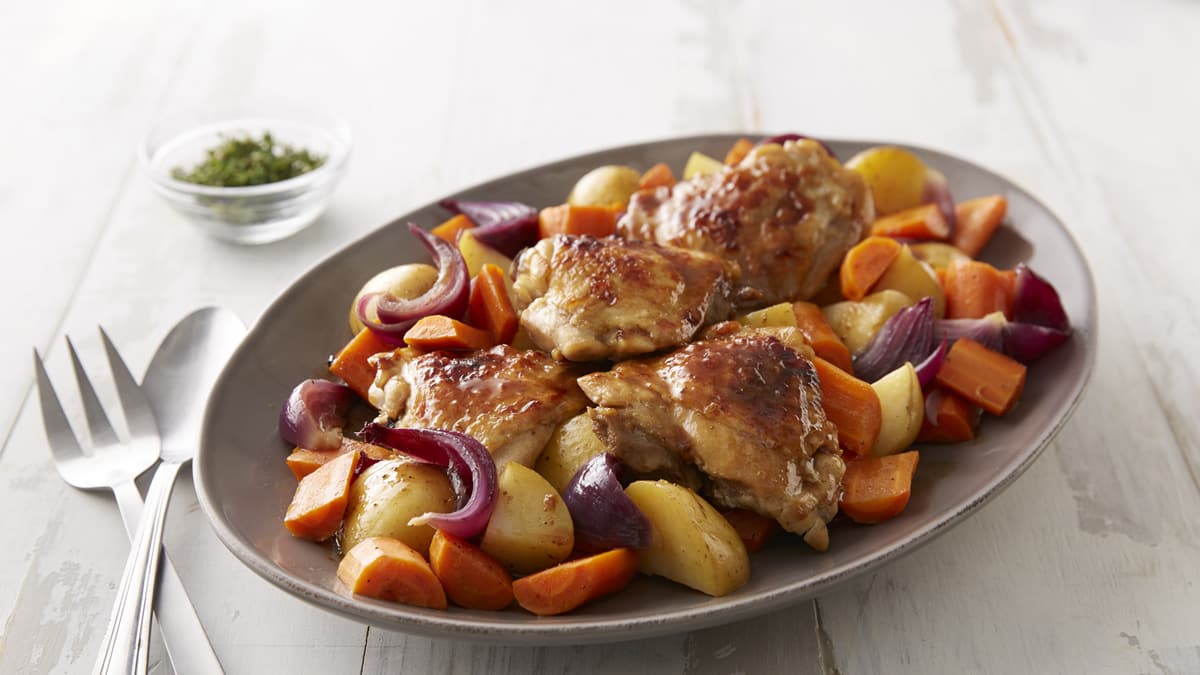 Slow-Cooker Balsamic Honey-Glazed Chicken and Vegetables